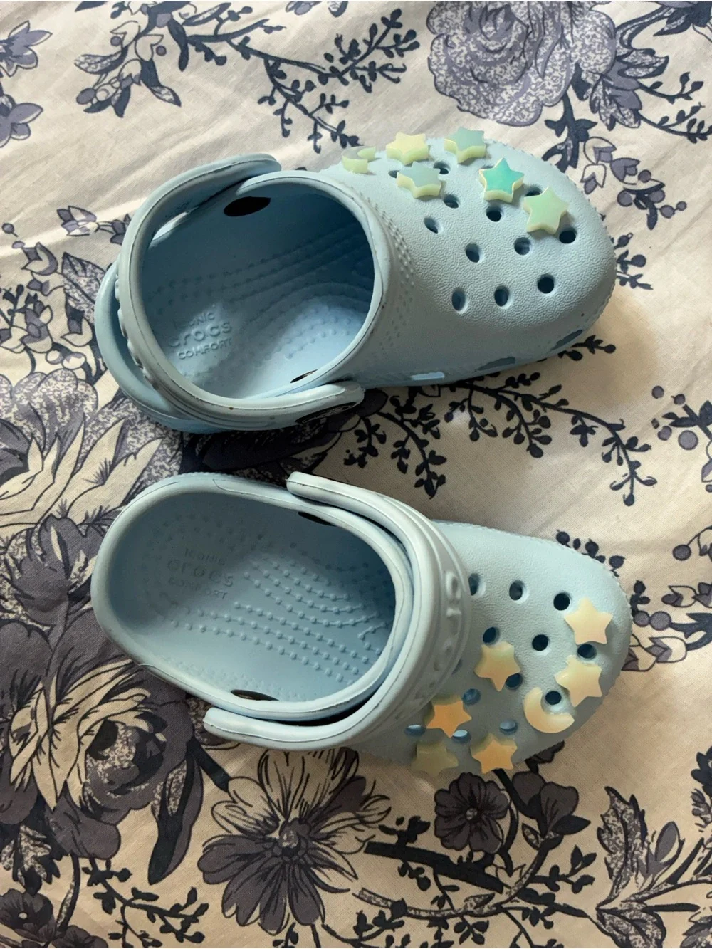 CROCS Light Blue Kids Clogs with Star Charms